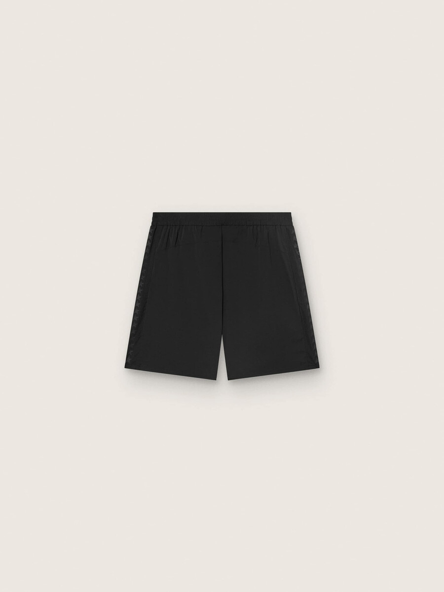 schwarze doppellagige sportshorts für herren