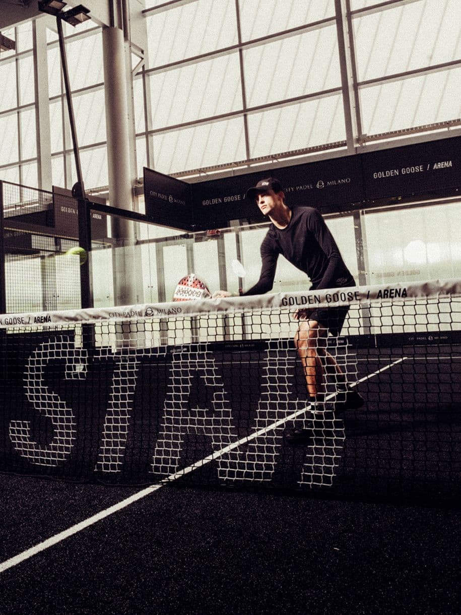 schwarze doppellagige sportshorts für herren
