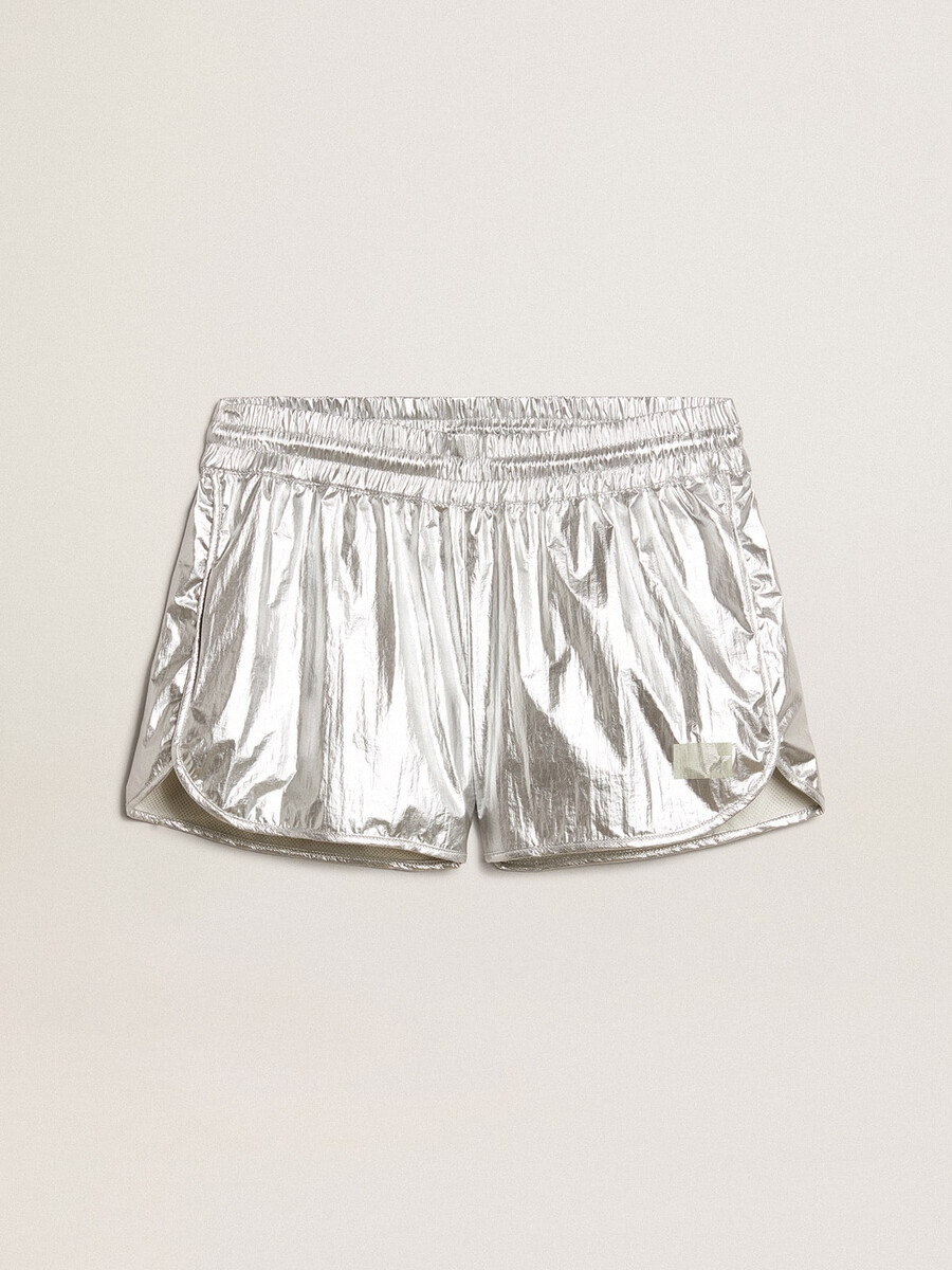 laufshorts für damen aus silberfarbenem stoff