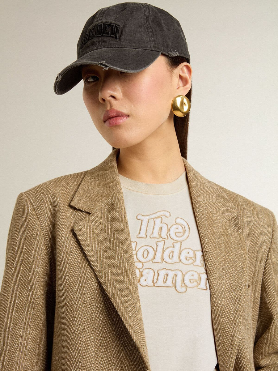 weißes damen-t-shirt mit aufdruck auf der vorderseite