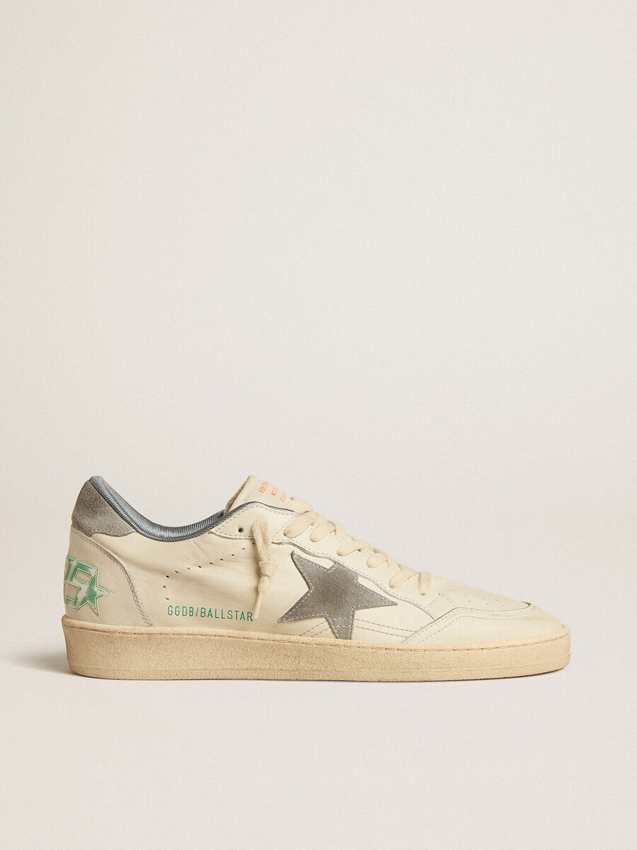 ball star aus nappaleder mit grauem wildlederstern und fersenlasche