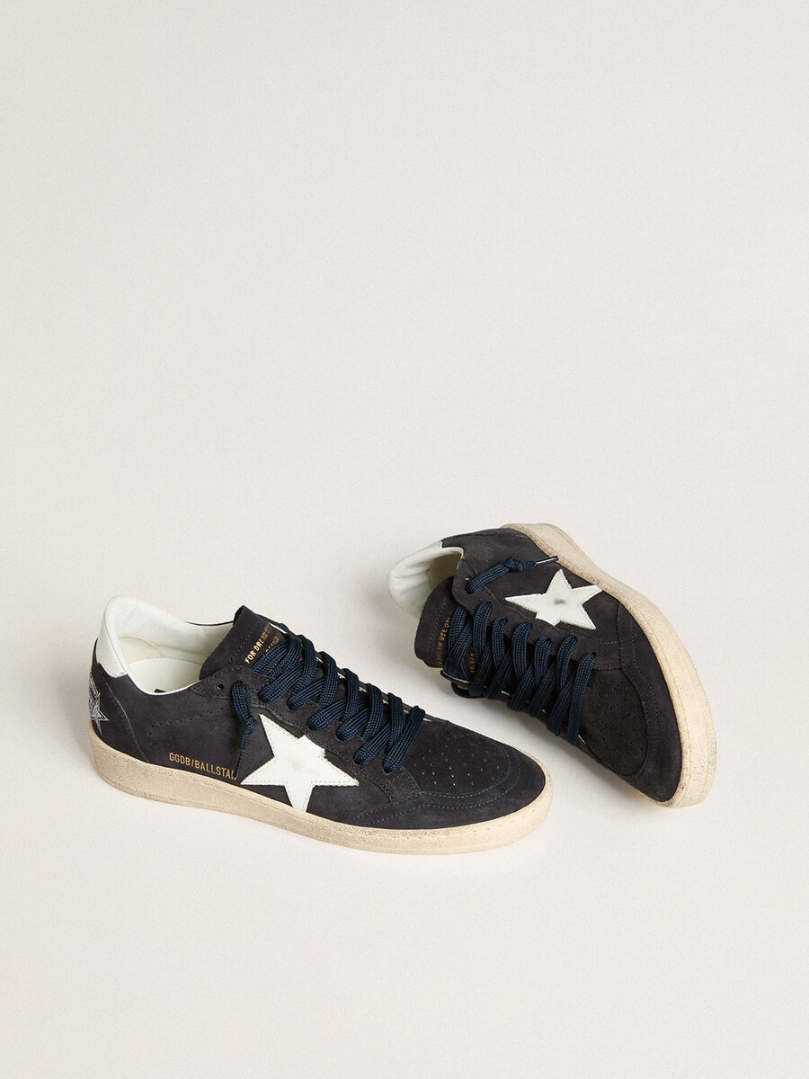 damen-ballstar aus dunkelblauem wildleder mit lederstern und fersenlasche