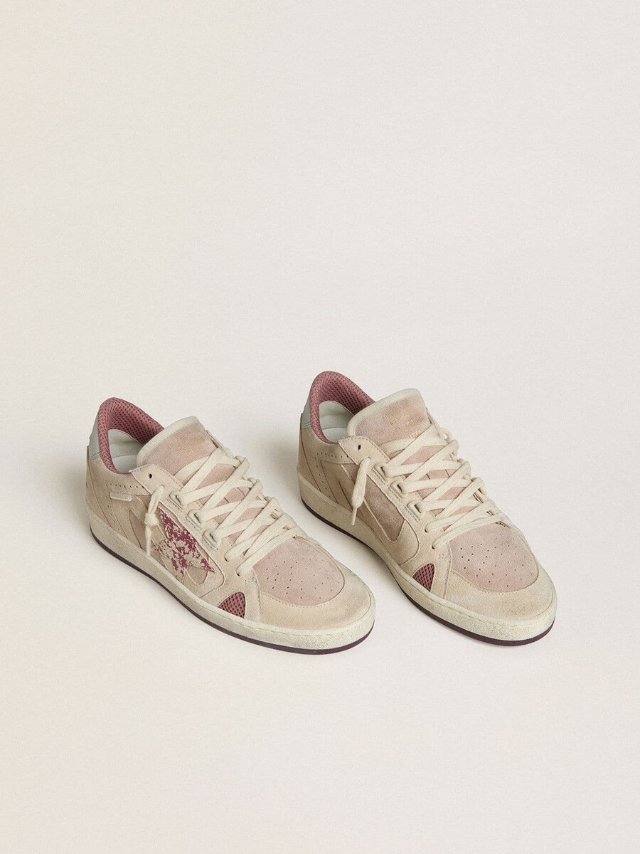 ball star ltd damenschuh aus rosa-beigem wildleder mit perlgrauer leder-fersenlasche