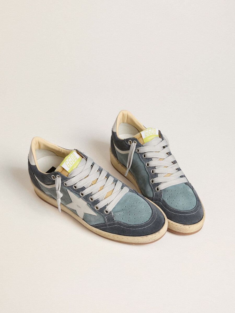 ball star ltd damenschuh aus hellblauem wildleder mit milchweißem lederstern und fersenlasche