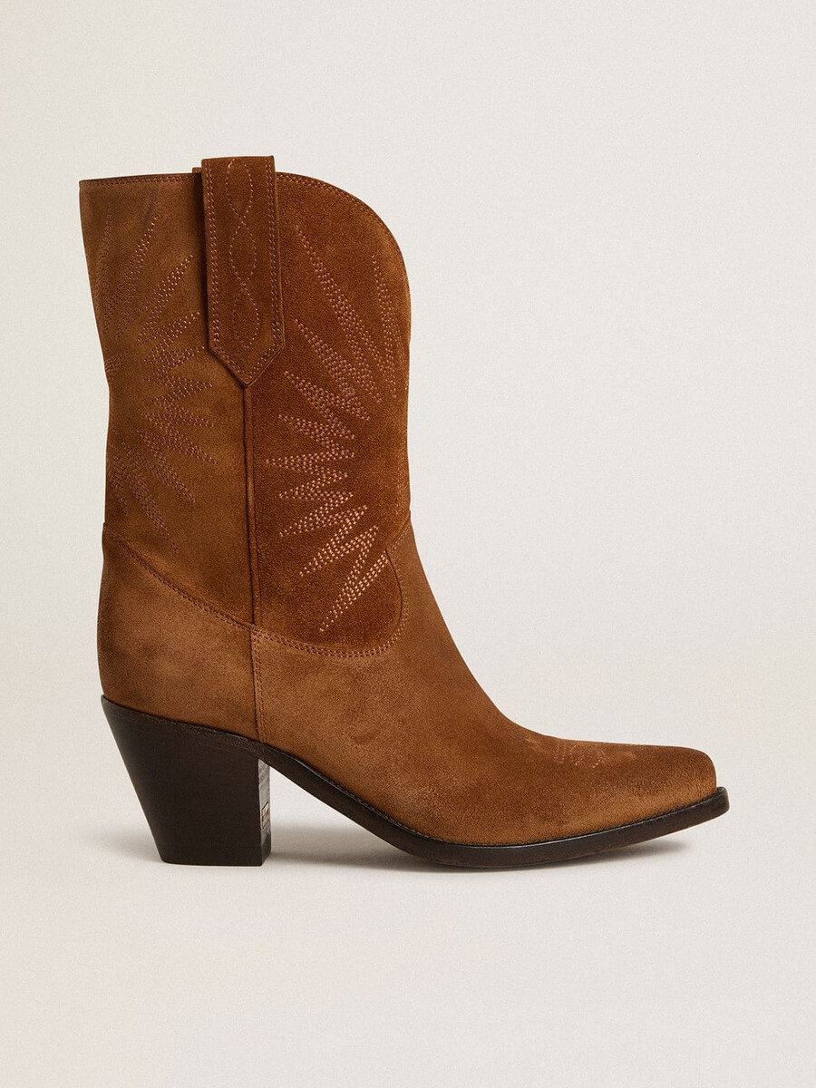 niedrige wish star stiefel aus cognacfarbenem wildleder mit ton-in-ton gesticktem stern