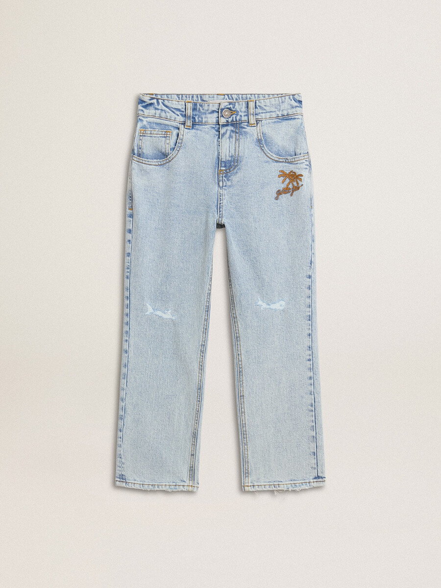 jungen-jeans aus hellem denim