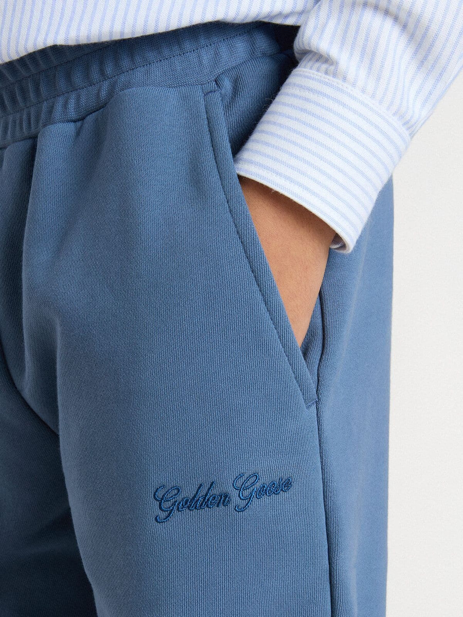 blaue kinder-jogginghose mit stickerei