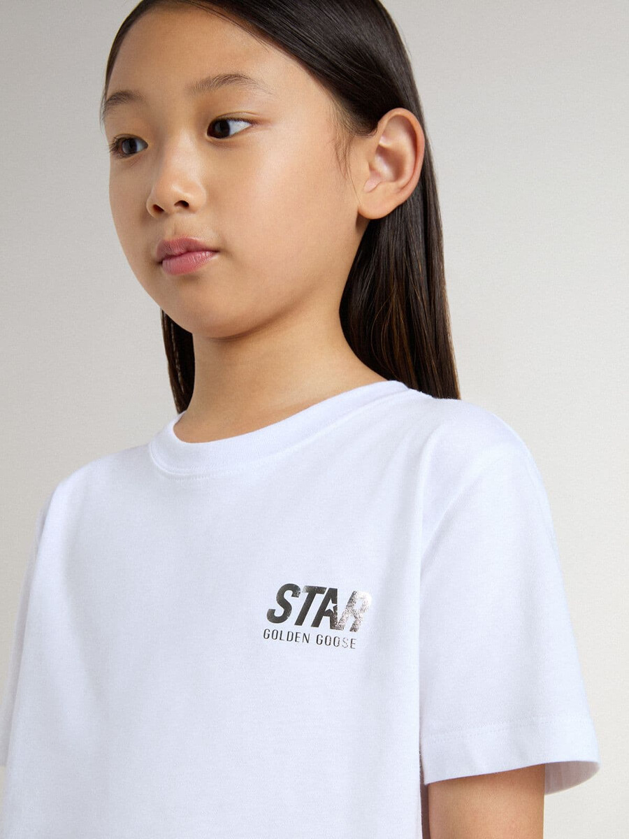 weißes baumwoll-t-shirt für kinder mit silbernem aufdruck