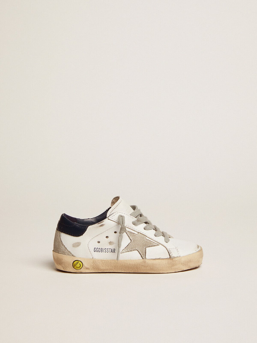 junior super-star mit grauem wildlederstern und blauer fersenlasche