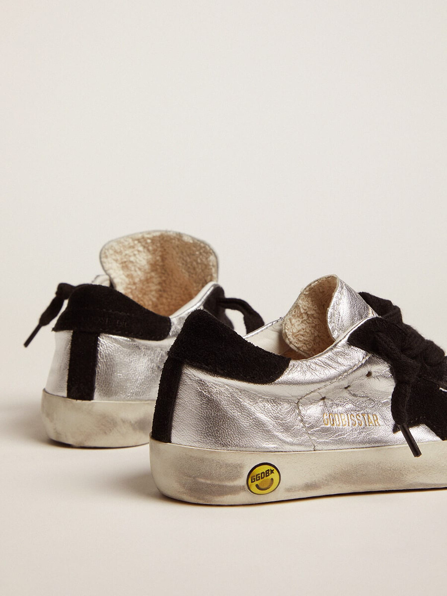 super-star-sneaker aus silbernem leder mit wildledereinsätzen