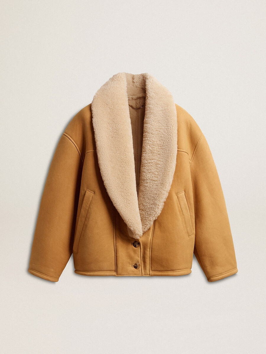 damen-lammfelljacke mit breitem lammfellkragen