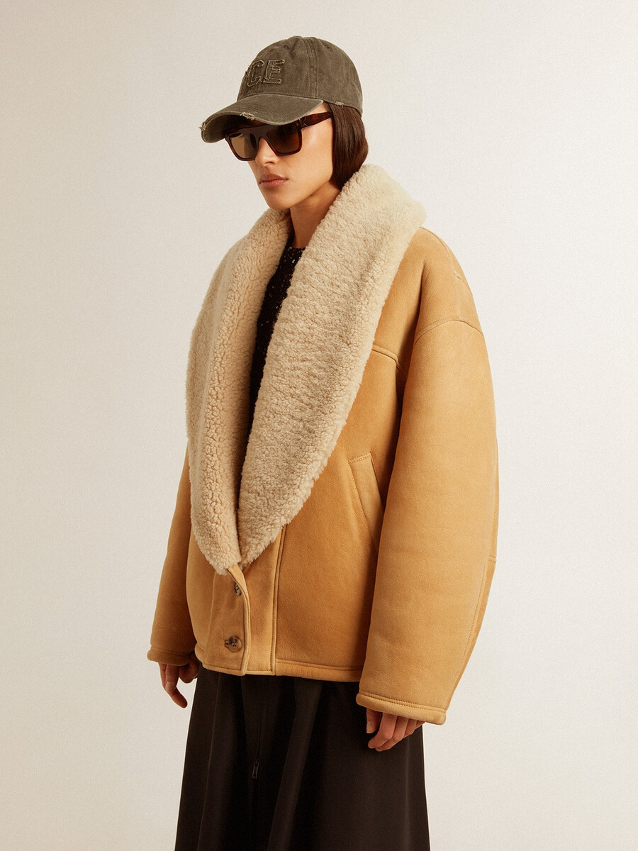 damen-lammfelljacke mit breitem lammfellkragen