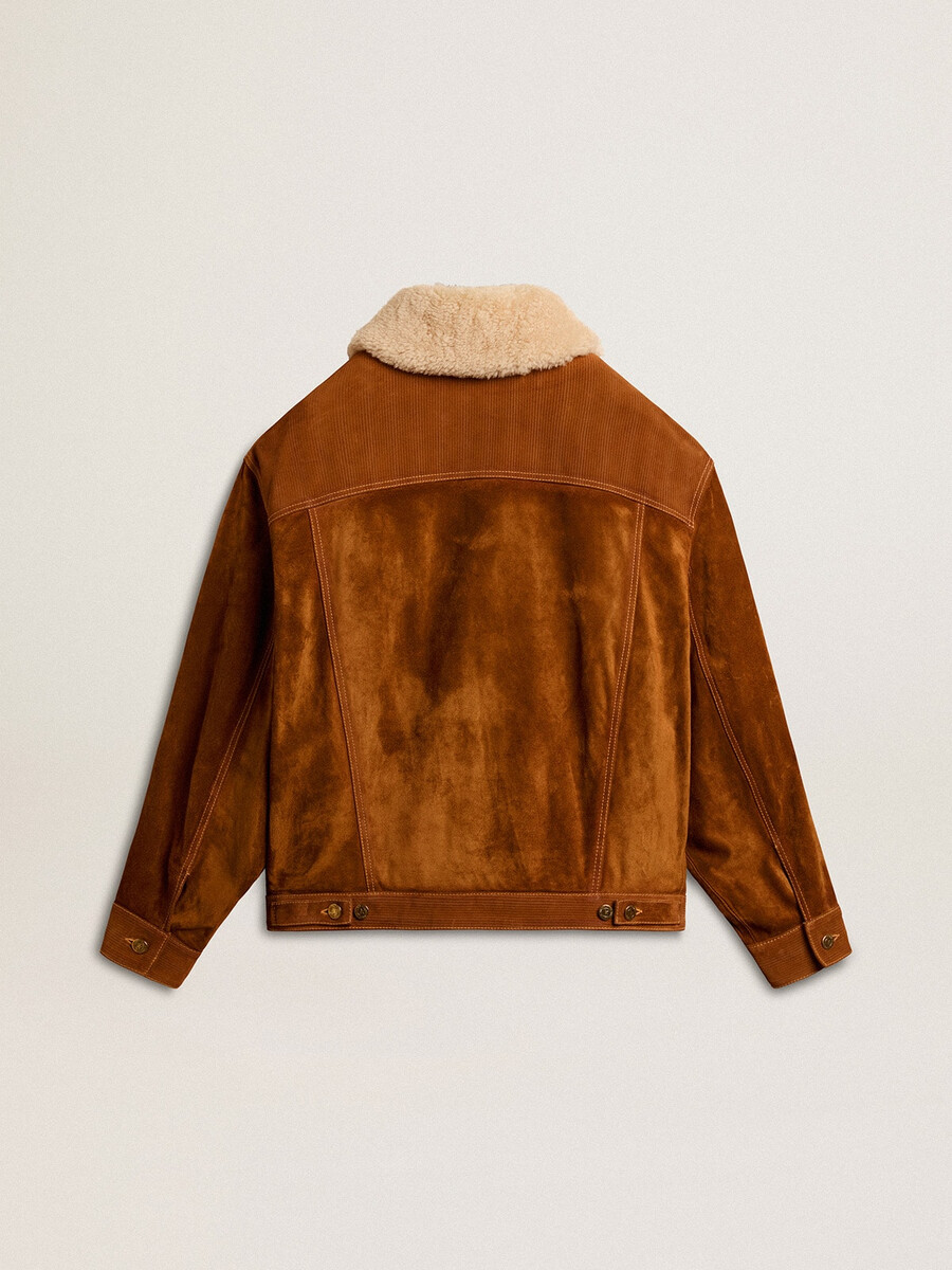 damenjacke aus tabakfarbenem spaltleder mit shearling-kragen