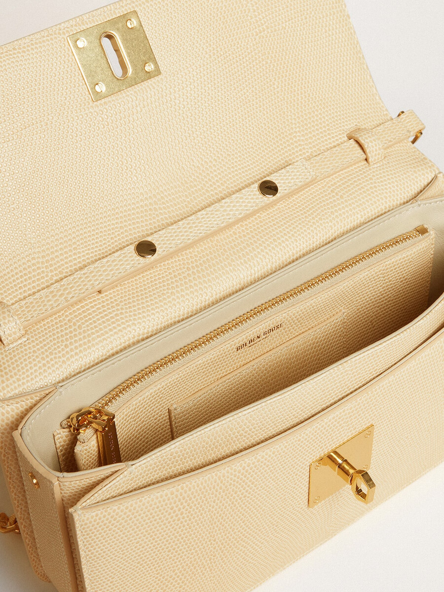 gioia-tasche aus vanillefarbenem schafsleder mit goldenen details