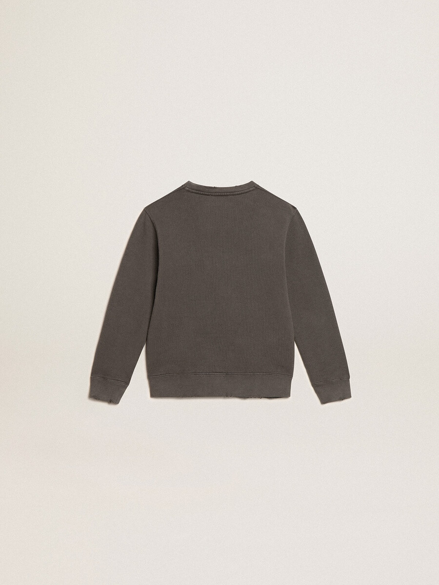 graues sweatshirt im used-look mit kristallbuchstaben