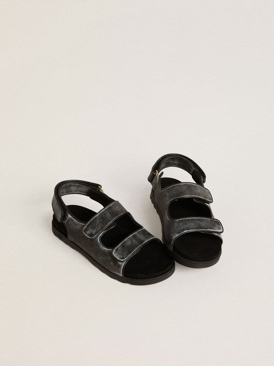 noa junior sandalen aus schwarzem vintage-leder