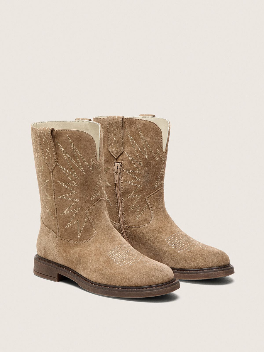 junior wish stiefel aus taubengrauem wildleder mit sternenstickerei