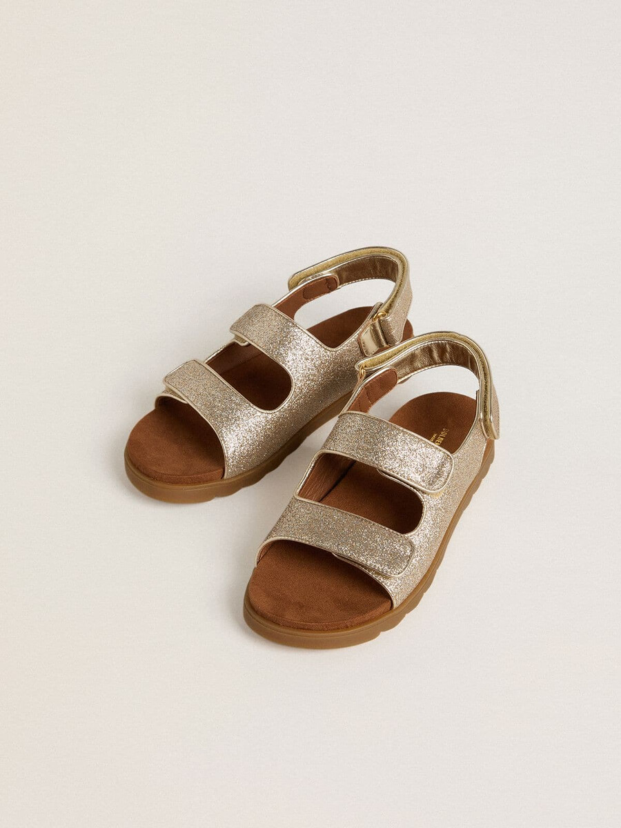 noa young sandalen aus mikroglitzer und platinleder