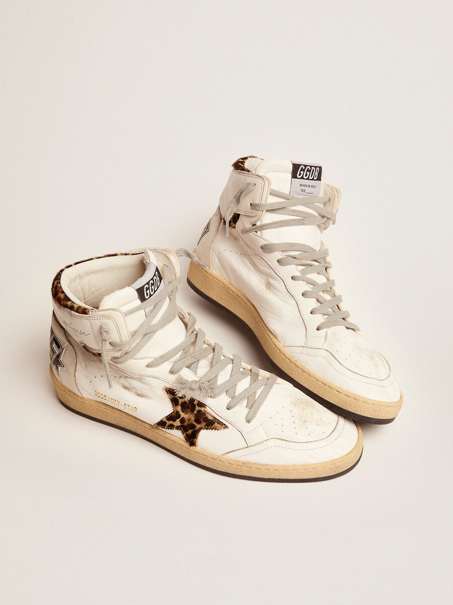 sky-star-sneaker mit charakteristischem logo am knöchel und einsätzen aus leoparden-ponyfell