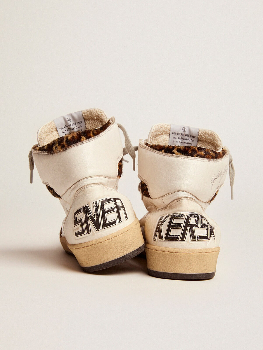 sky-star-sneaker mit charakteristischem logo am knöchel und einsätzen aus leoparden-ponyfell