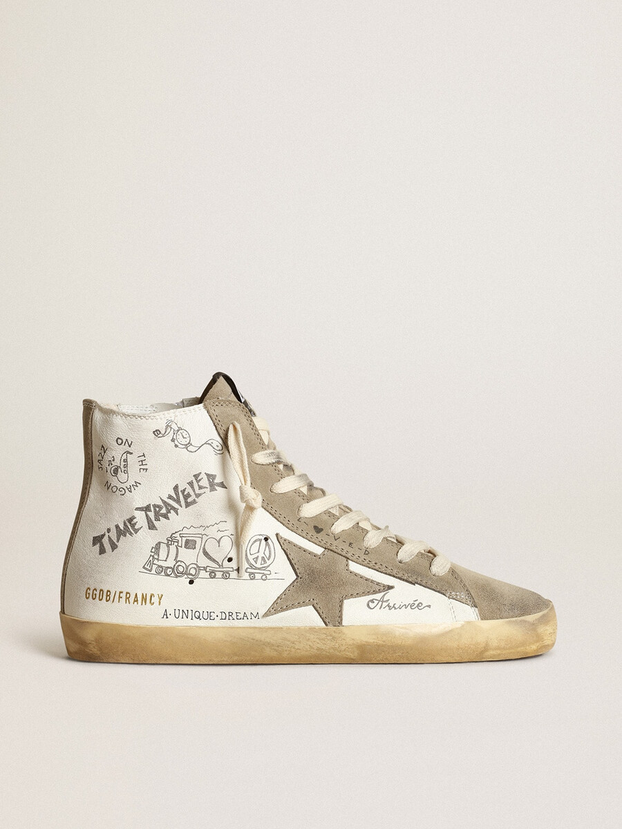 damenschuh francy mit taubengrauen wildledereinsätzen und flächendeckendem schriftzug