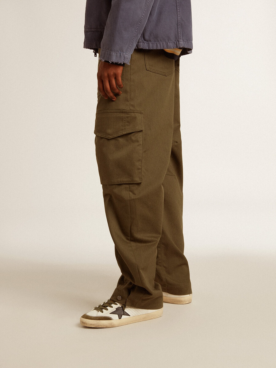 olivgrüne cargohose