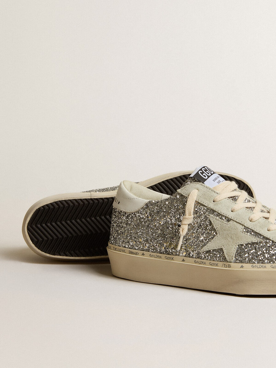 damen-sandalen hi star in silberglitzer mit wildlederstern und weißer fersenlasche
