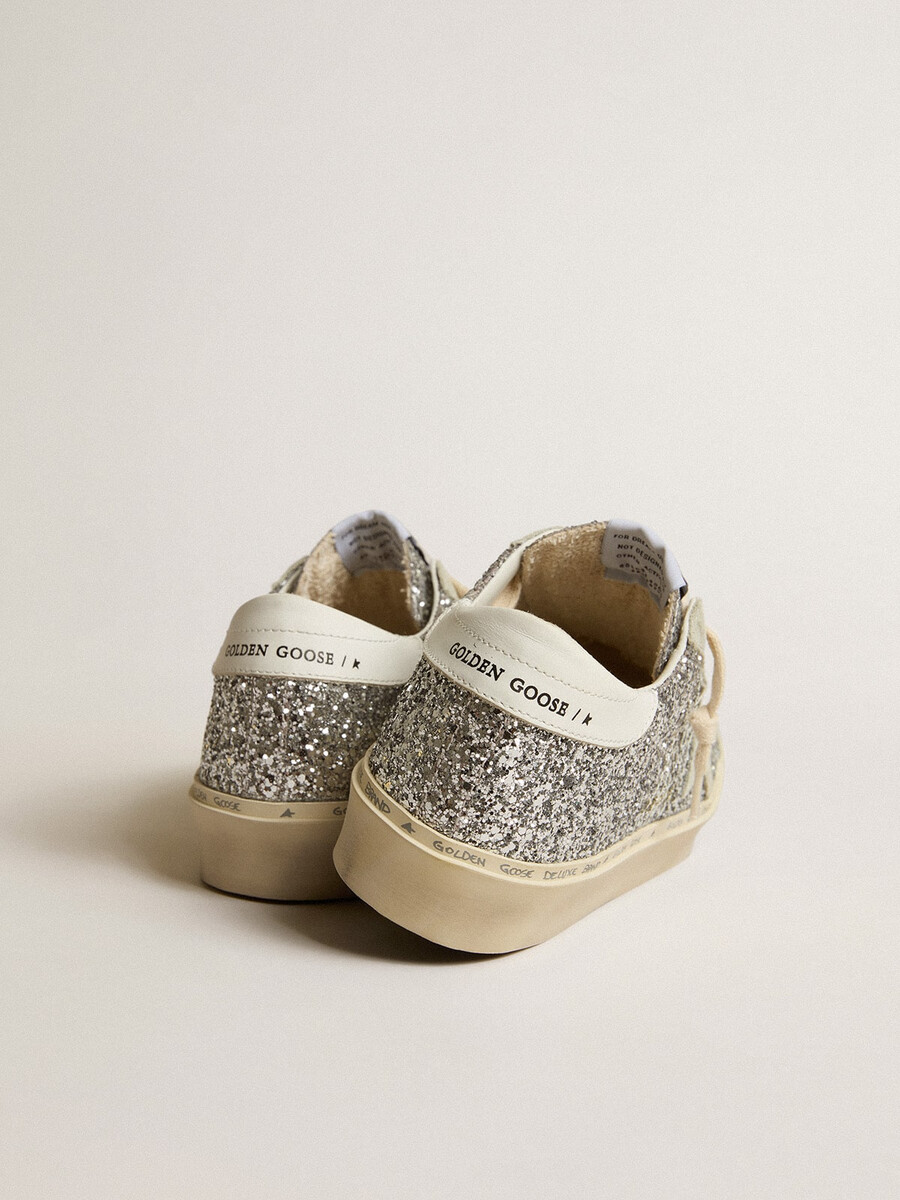 damen-sandalen hi star in silberglitzer mit wildlederstern und weißer fersenlasche