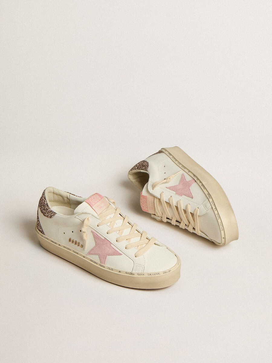 hi star aus weißem leder mit rosa wildlederstern und rosa glitzer-fersenlasche