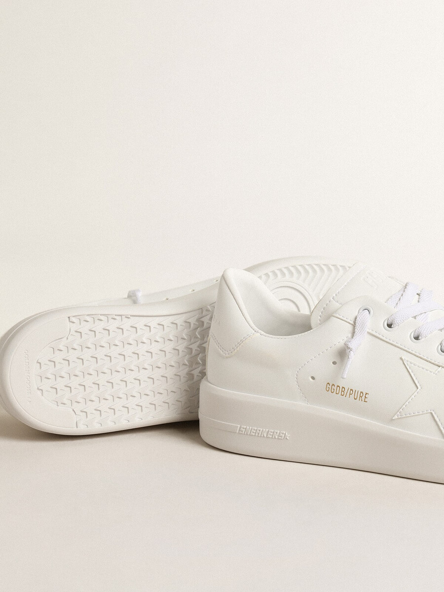 purestar herrenschuh aus bio-materialien mit weißem stern und fersenlasche