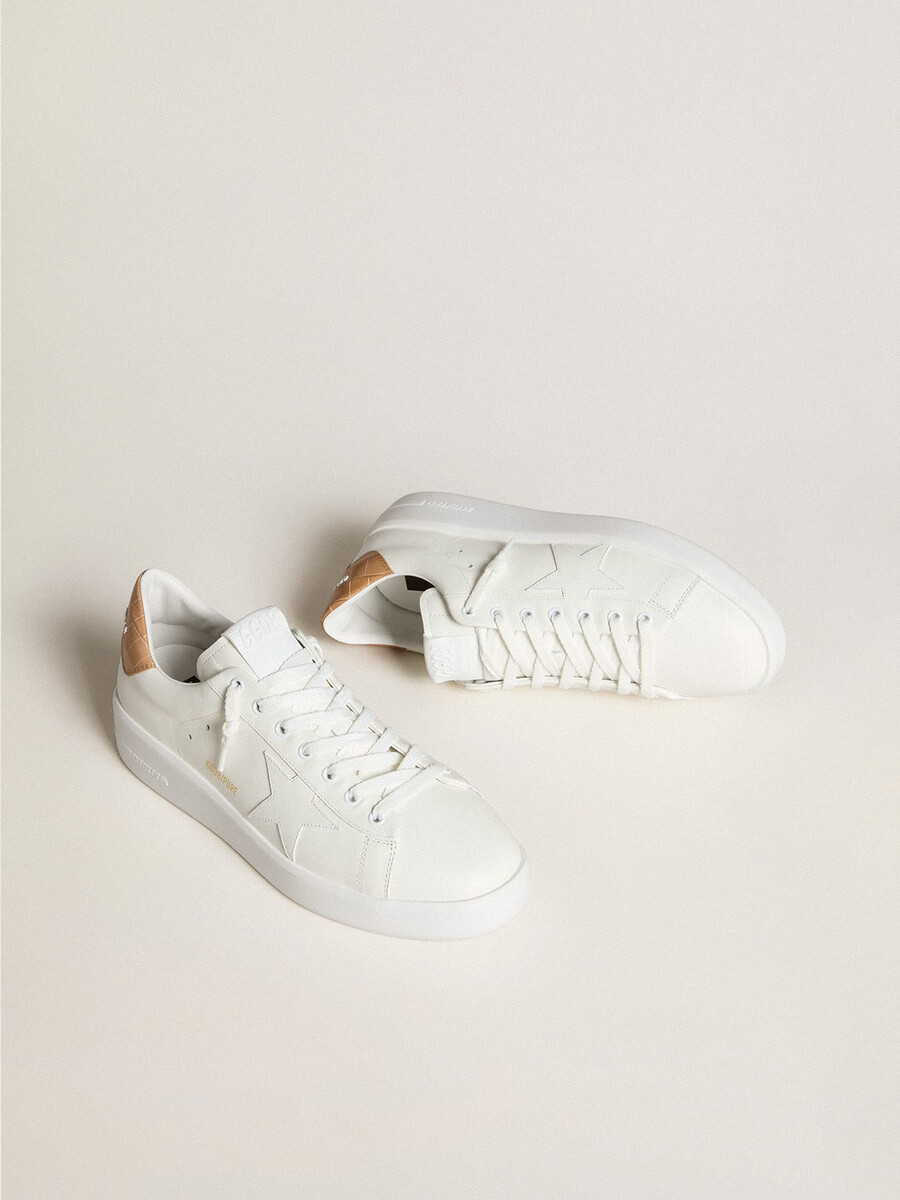 purestar herrenschuh mit lederstern und fersenlasche aus leder mit krokoprägung.