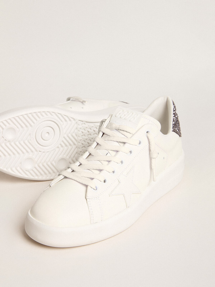 purestar damenschuh mit weißem lederstern und anthrazitfarbenem glitzer-fersenstreifen