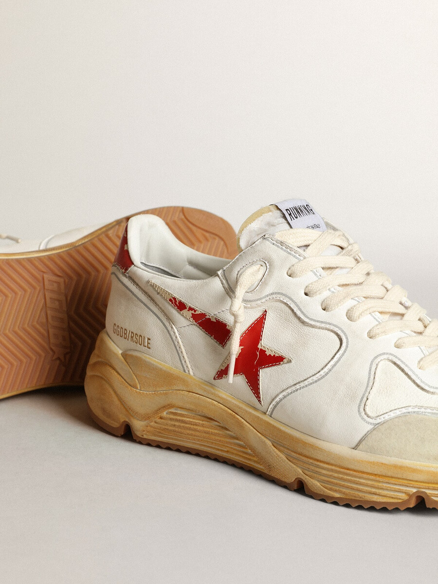 laufschuhsohle für herren mit lederstern und fersenlasche mit rotem aufdruck