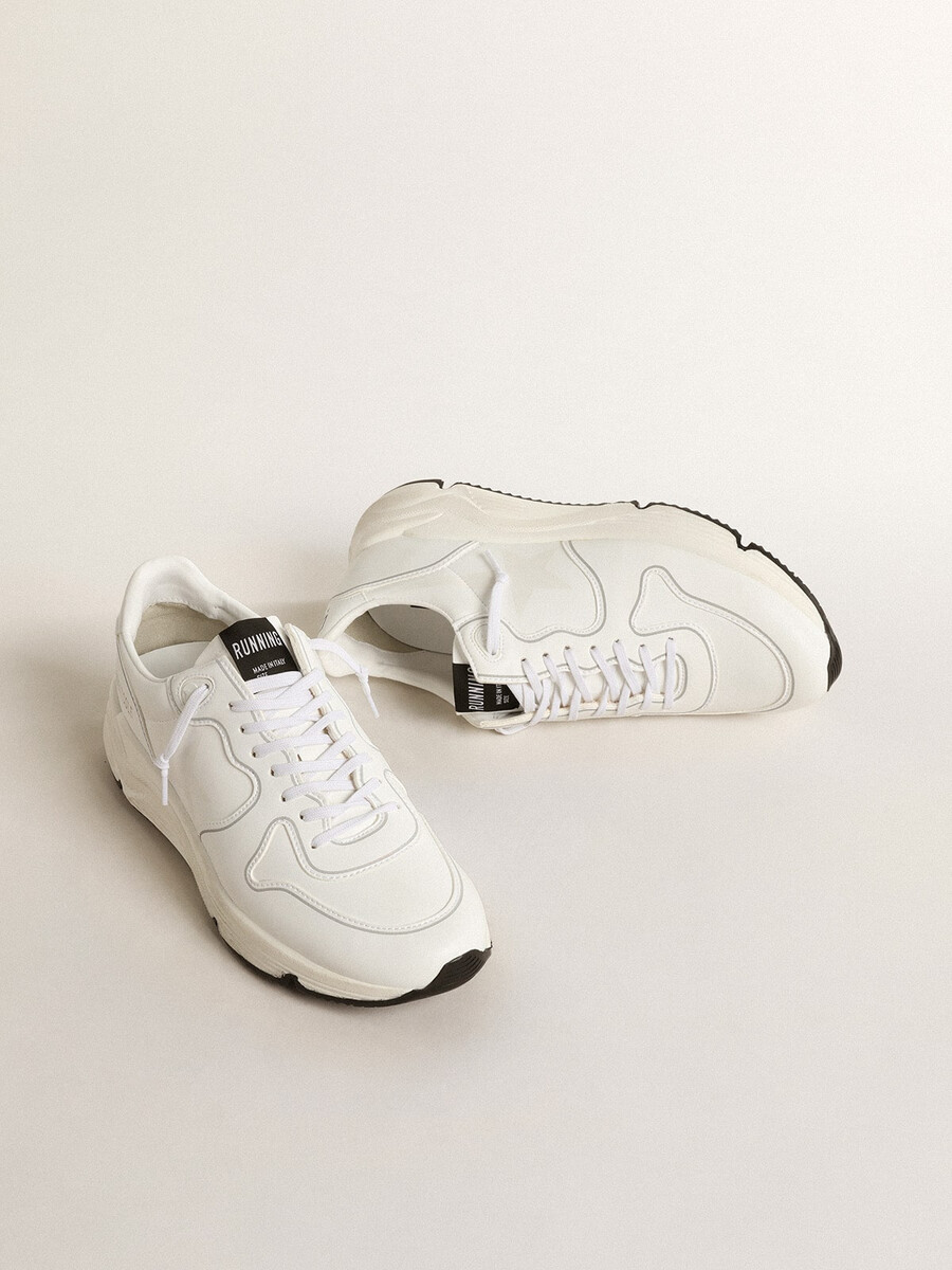 laufschuhsohle aus biobasiertem material für damen mit weißem stern und fersenlasche