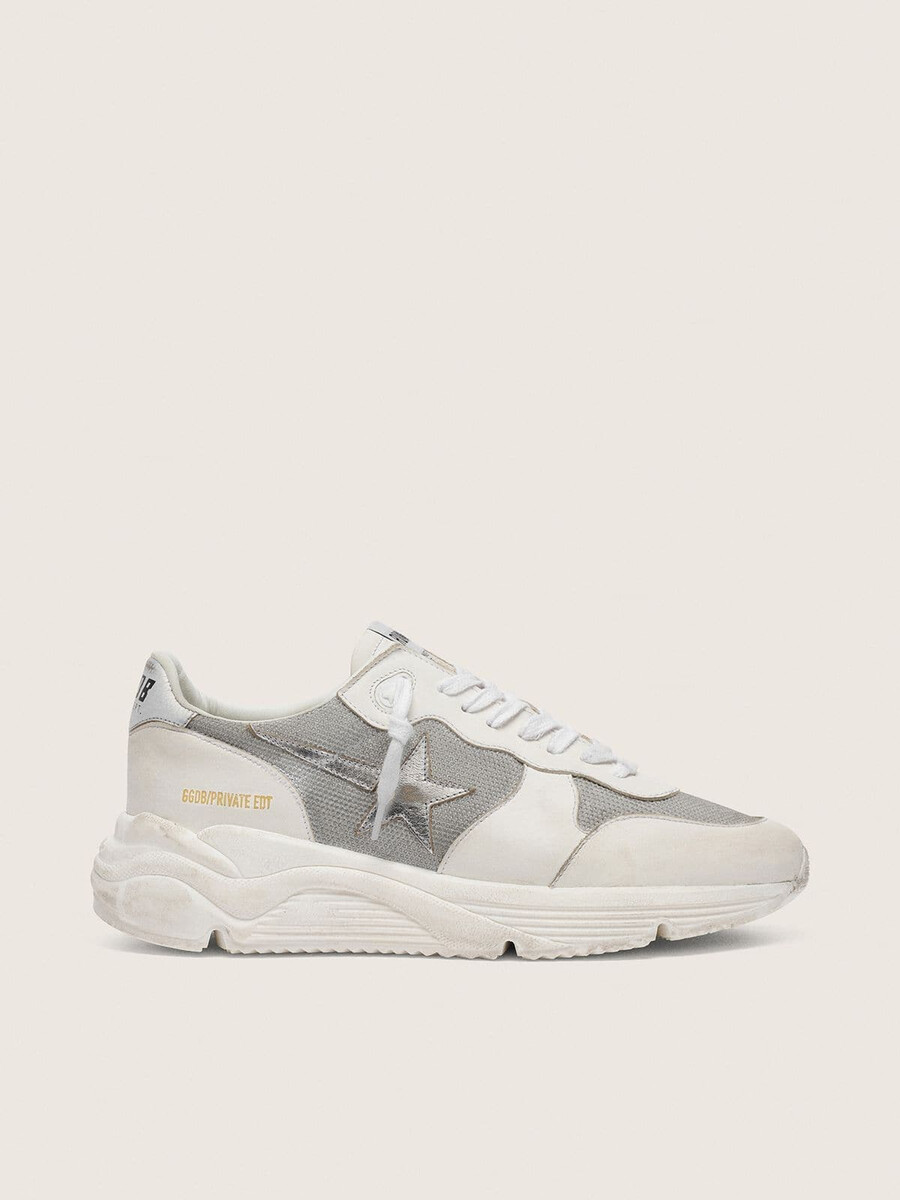 laufschuhsohle für damen aus mesh und nubukleder mit silbernem metallic-lederstern