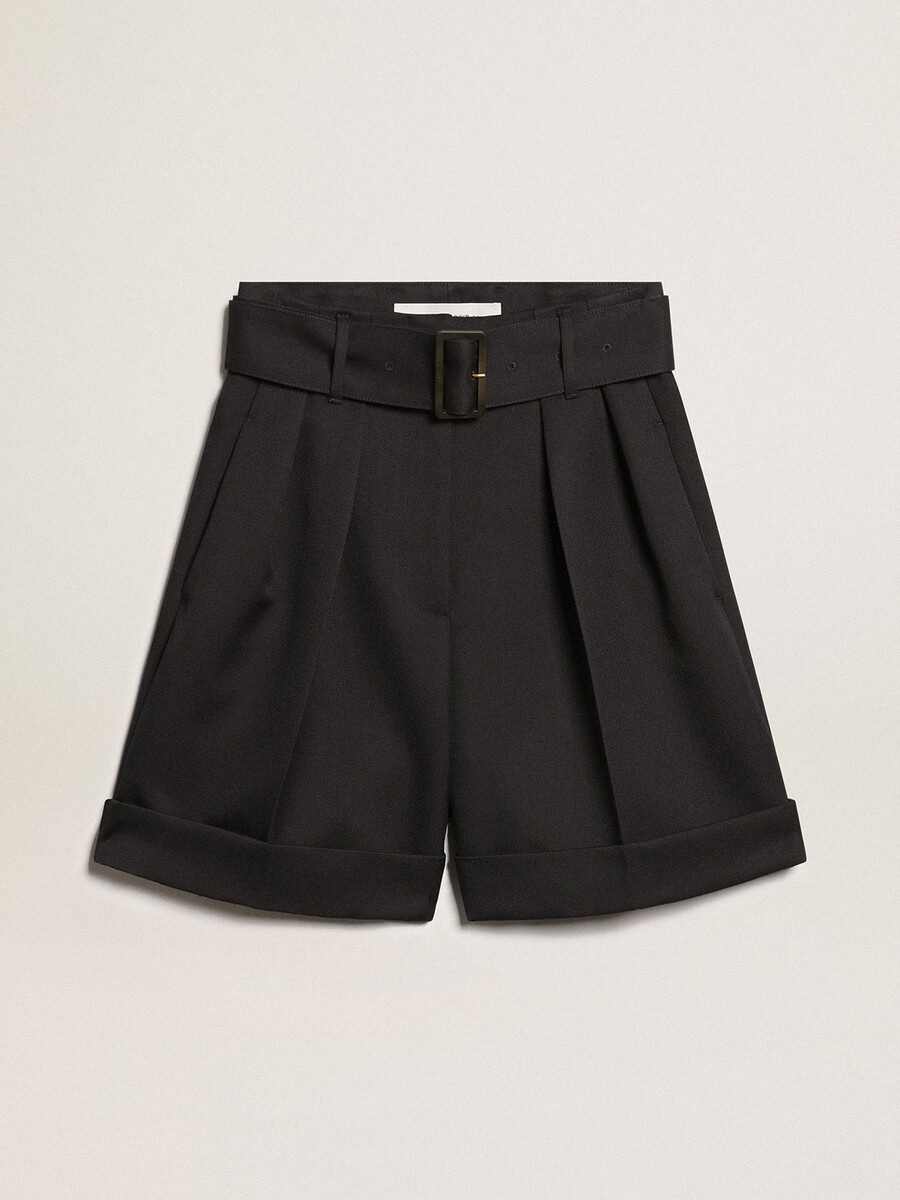 damenshorts aus schwarzem wollgabardine mit taillengürtel