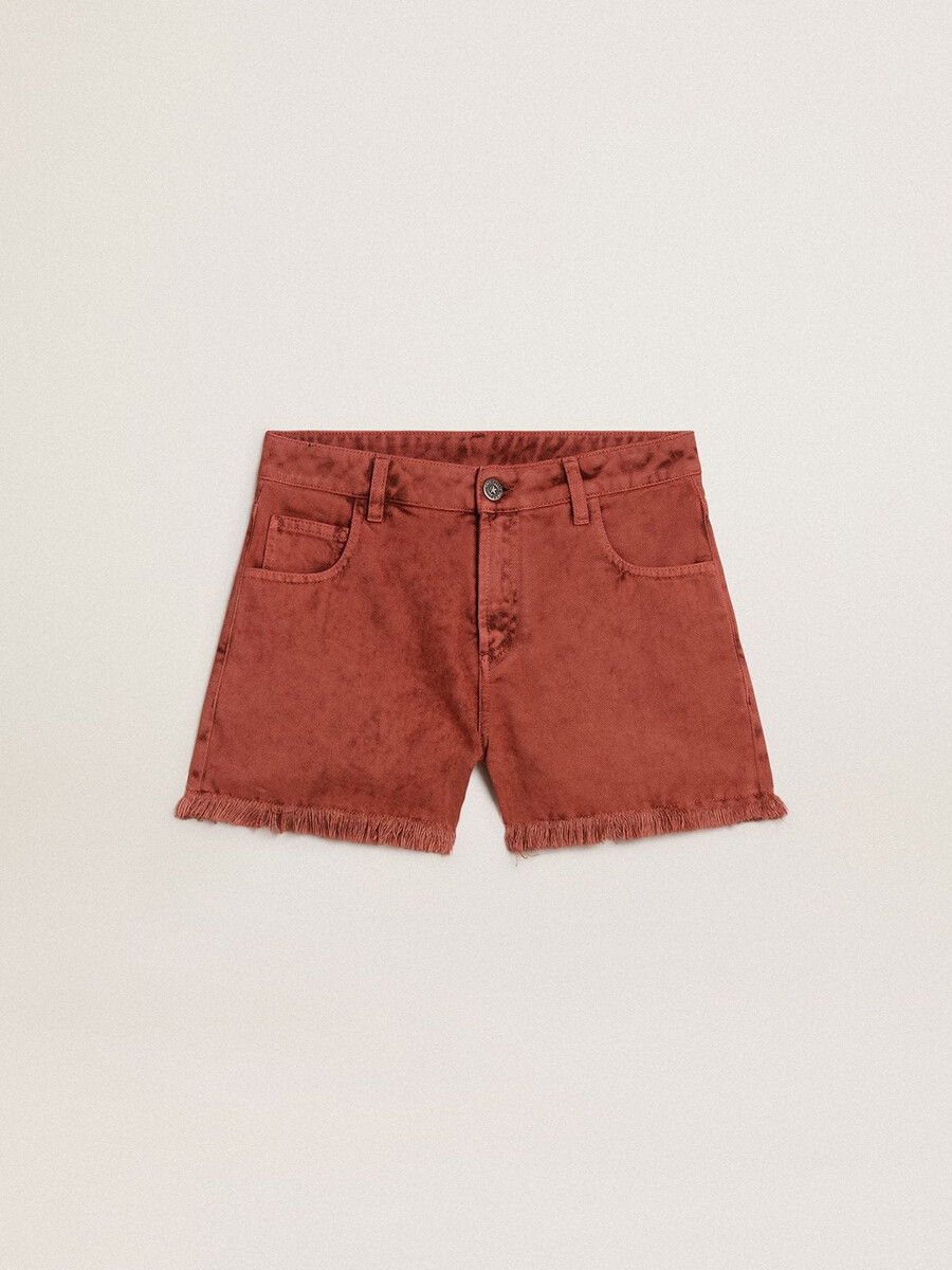 damenshorts aus ziegelrotem denim mit goldener mediterraneo-stickerei
