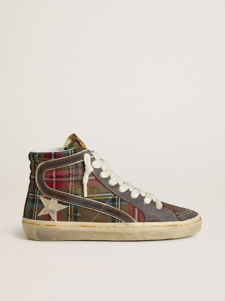 damen-sandalen in rotem tartan mit silbernem nappa-lederstern und schwarzem wildleder-akzent