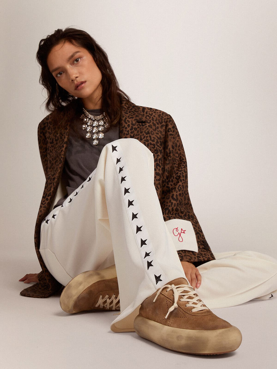 space-star damenschuhe aus tabakfarbenem wildleder mit lammfellfutter