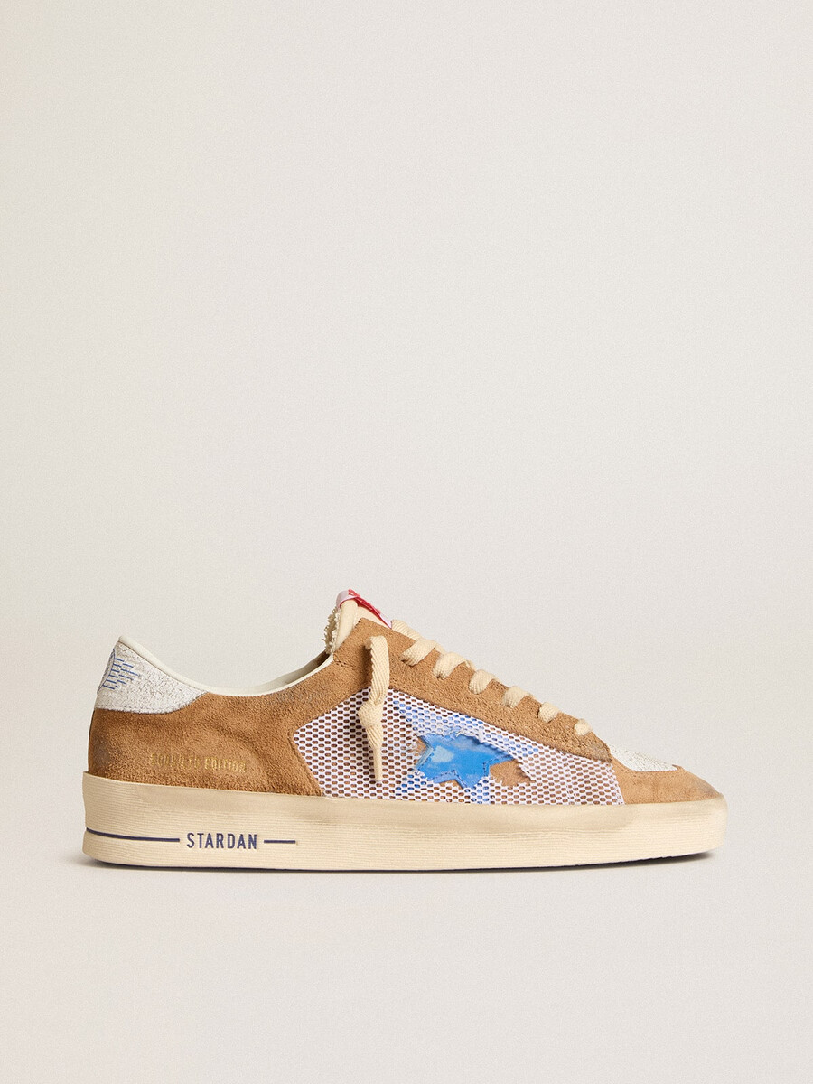 stardan ltd herrenschuh aus tabakfarbenem wildleder und mesh mit blauem stern und leder-fersenlasche