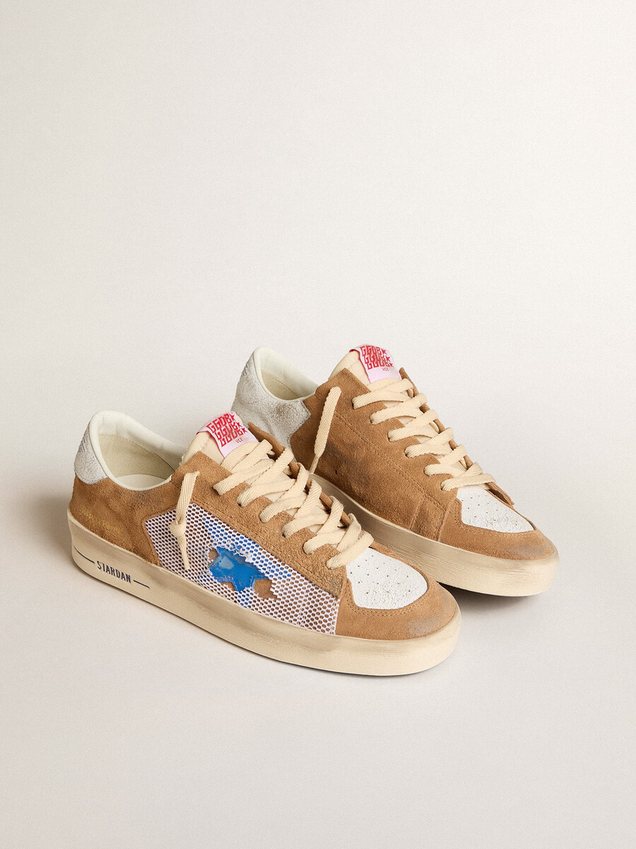 stardan ltd herrenschuh aus tabakfarbenem wildleder und mesh mit blauem stern und leder-fersenlasche