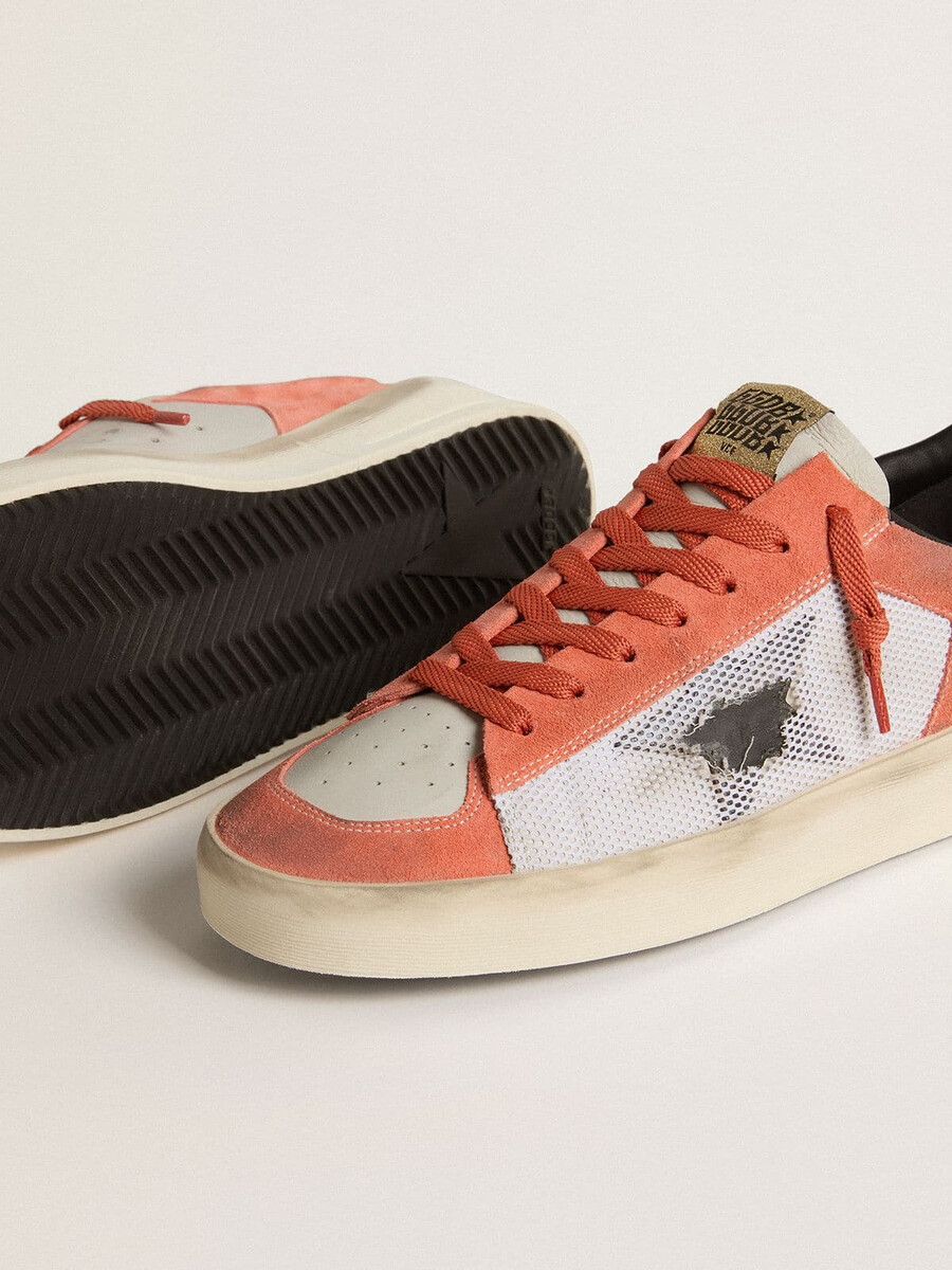 stardan ltd aus korallenfarbenem wildleder und mesh mit schwarzem lederstern