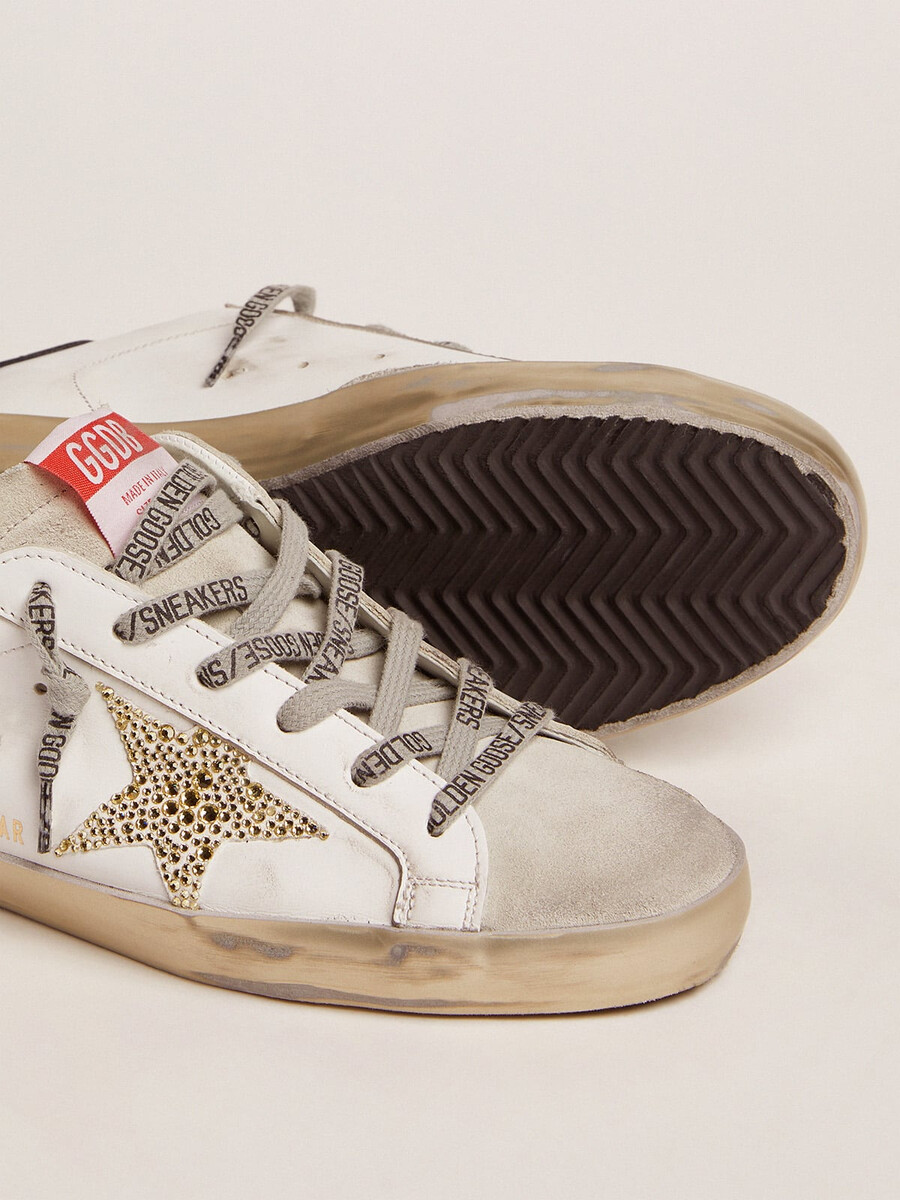 damen-superstar mit blauer fersenlasche und swarovski-kristallstern