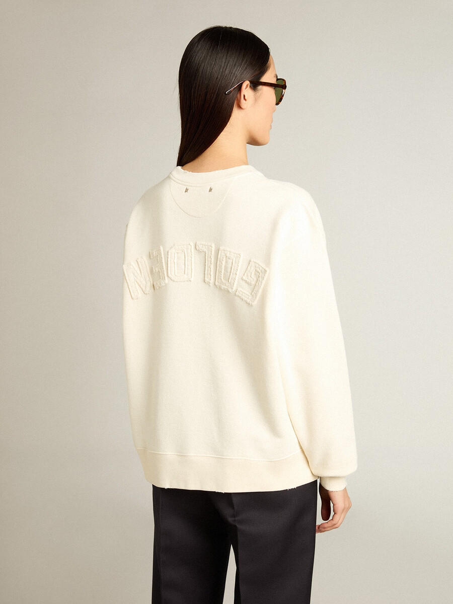 sweatshirt in gealtertem weiß mit umgekehrtem logo auf dem rücken – jersey capsule