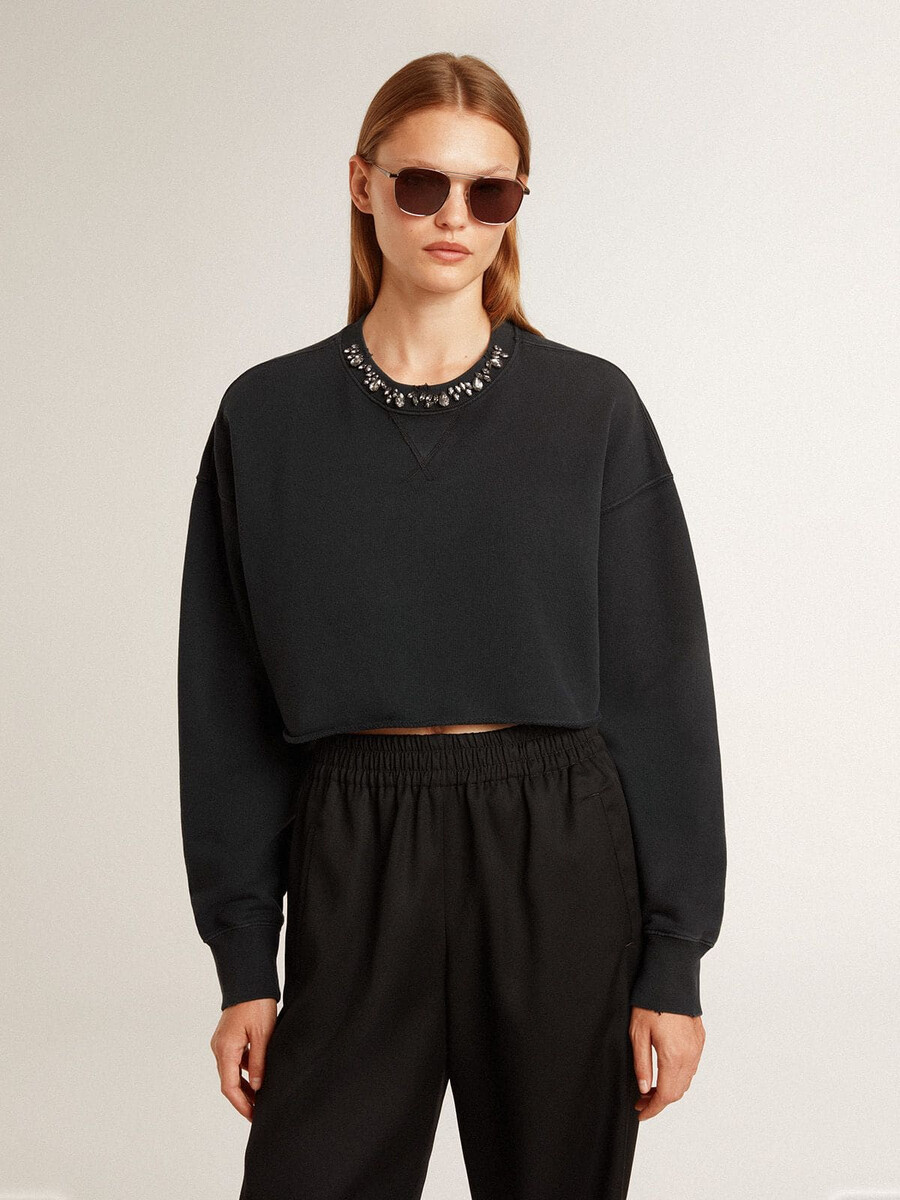kurzes damen-sweatshirt aus baumwolle mit kristallen auf der vorderseite