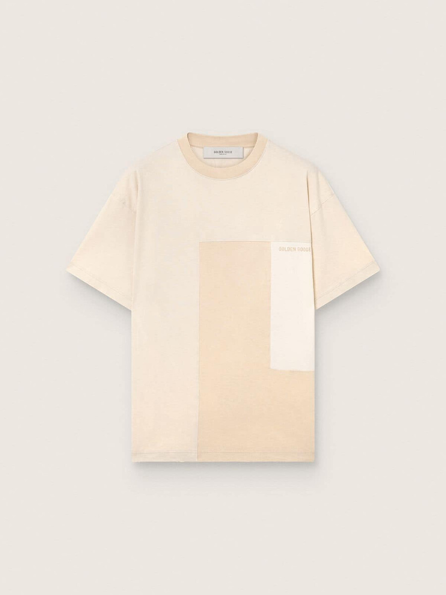 herren-t-shirt aus baumwolljersey mit weiß-beigem patchwork-effekt
