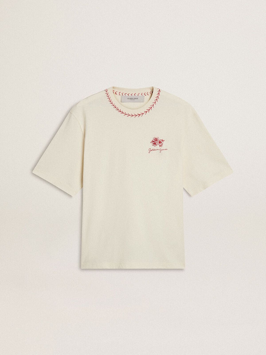 abgetragenes weißes ärmelloses t-shirt mit roter stickerei zum chinesischen neujahr