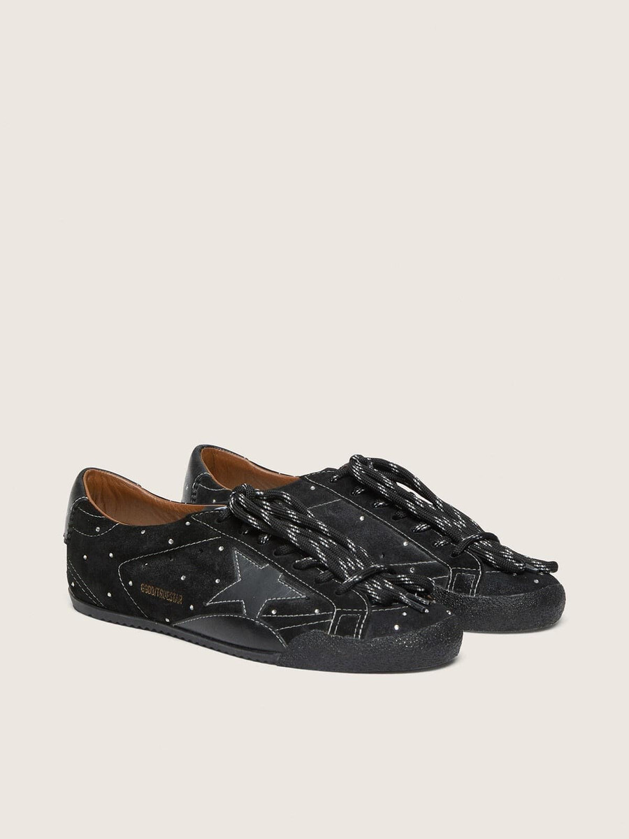herren-sneaker true-star aus schwarzem wildleder mit swarovski-kristallen und schwarzem lederstern