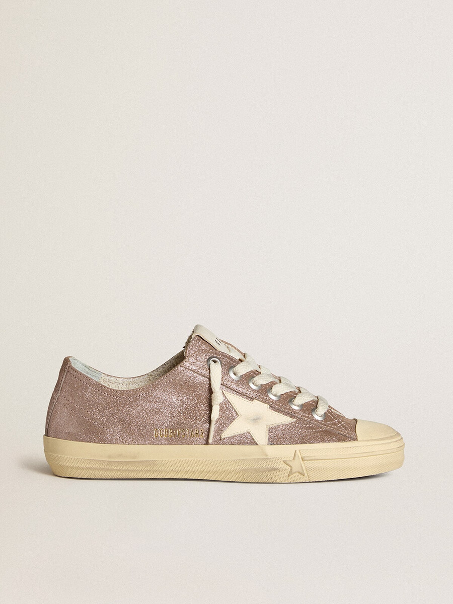 damen-v-star aus hellbraunem metallic-wildleder mit cremefarbenem lederstern
